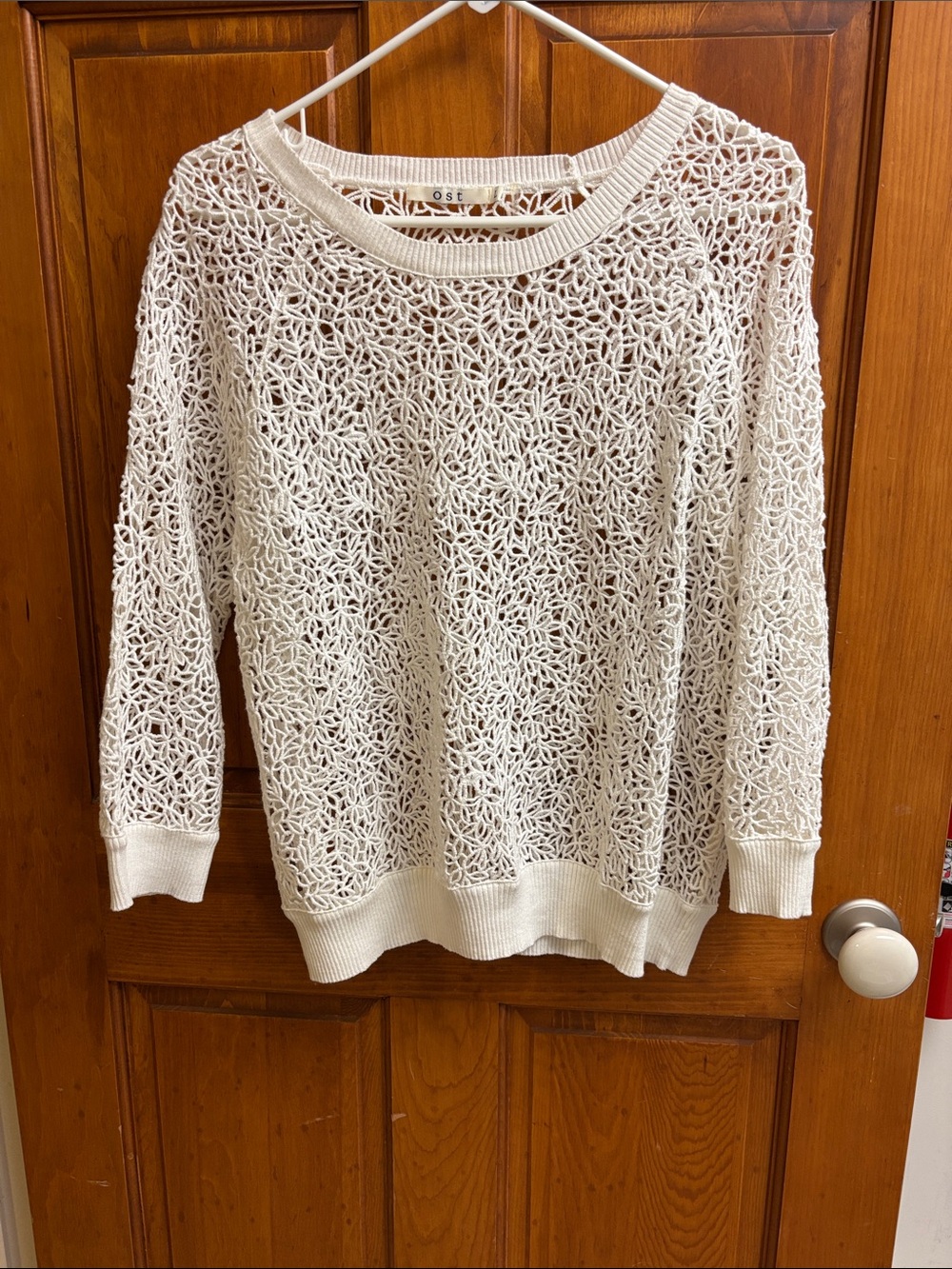 OST 100% Cotton Breathable Open Weave White Sweater. Size L. Ribbed cuffs/hem.